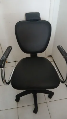 Cadeira pra salão Cabeleleiro/Design sobrancelha