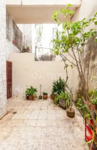 Apartamento : / Residencial / Santa Teresa