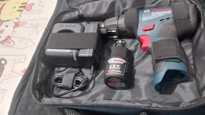 Parafusadeira/furadeira Bosch Profissional GSB 120-LI