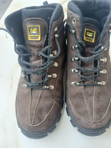 BOTA CATERPILLAR N 39