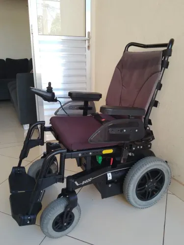VENDE-SE: Cadeira de Rodas Elétrica Ottobock B400