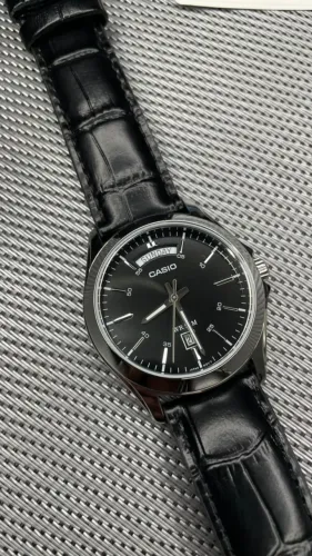 Relógio Casio MTP-1370L-1AVDF (Novo na caixa)