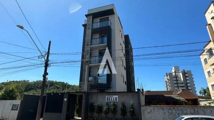 Apartamento com 2 quartos à venda no bairro Costa e Silva, em Joinville-SC, por R$ 349.000