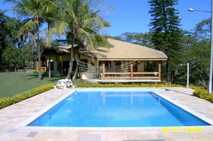 Chácara Mobiliada com 4 Suítes à Venda, 14.500m² - Recanto Campestre Internacional de Vira
