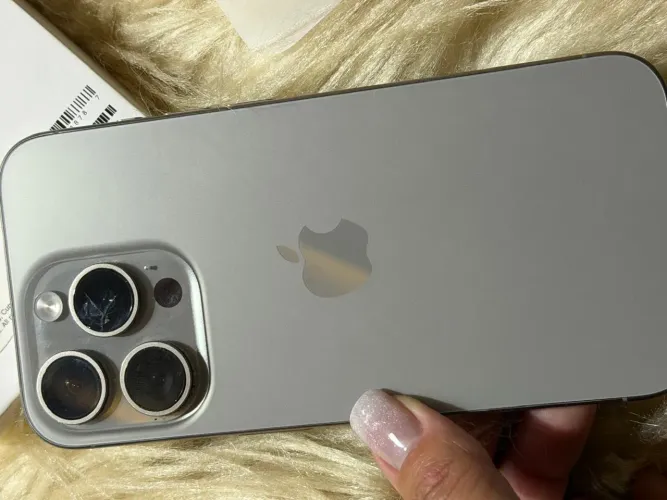iPhone 15 pro 128gb