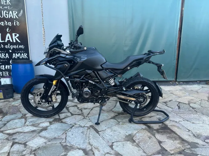 BMW GS310 Triple black