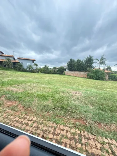 Terreno no condomínio Terras da Barra - Ótimo lazer!