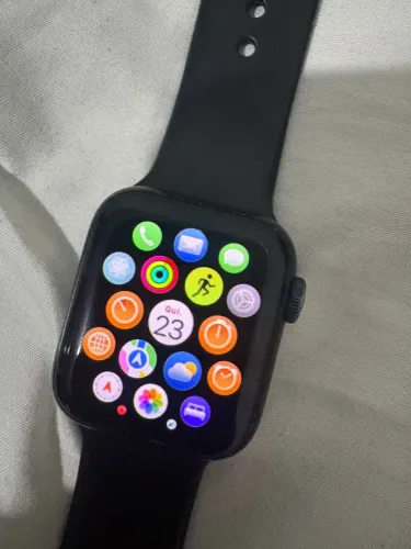 Apple Watch SE - LTE e GPS (preto usado)