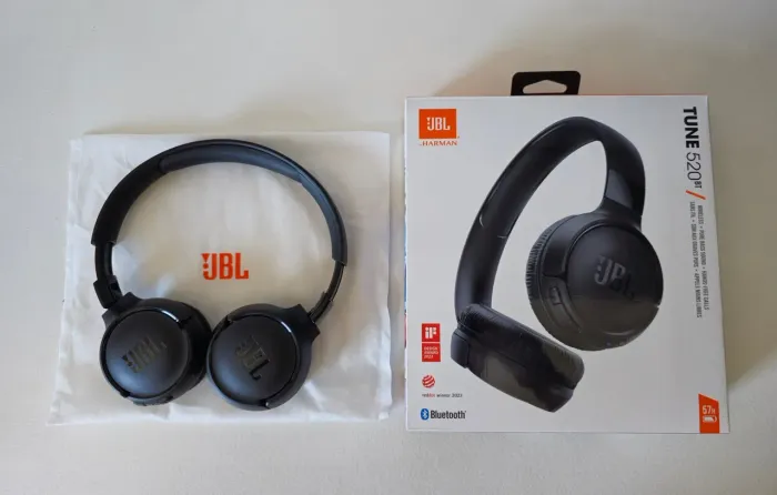 Fone de Ouvido JBL Tune 520BT - Preto (Novo)