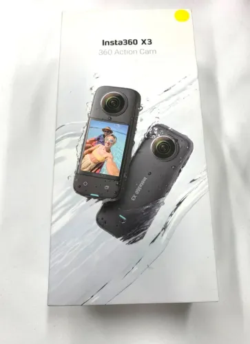 Câmera de ação insta 360 x3 disponível 