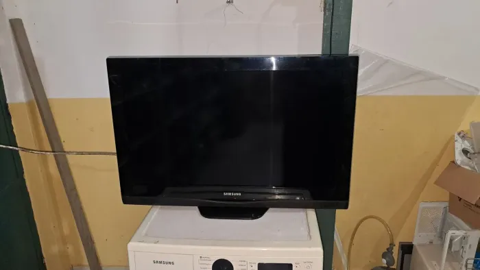 TV Samsung 32pol , lcd.
