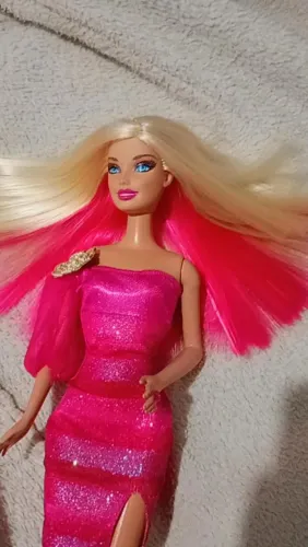 Barbie fashionista 2012