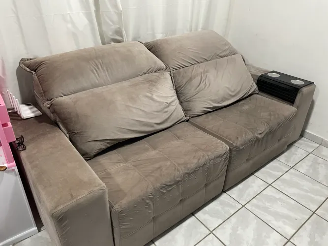 Sofá Retrátil e Reclinável 2,30 m - Muito Confortável | Bom Estado