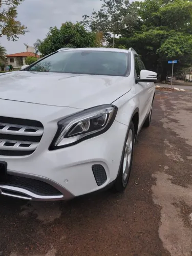 Mercedes-Benz GLA 200 Adv. 1.6/1.6 TB 16V Flex Aut. 2019