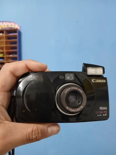 Câmera analógica Canon prima zoom 70