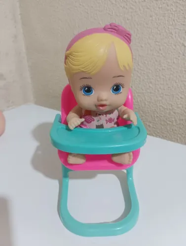 Boneca little Dolls