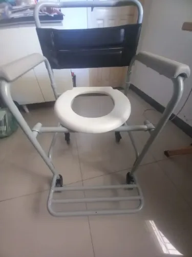 CADEIRA DE BANHO NOVA