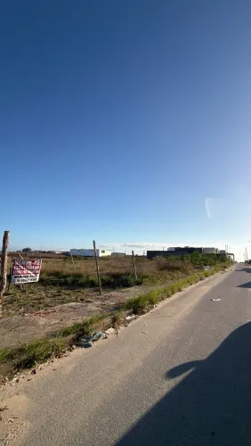 VENDO TERRENO MEDINDO 6X25 PRÓX AO PIRATA