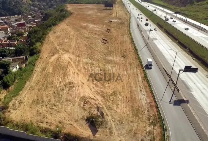 Terreno na linha verde próximo à Cidade Adm
