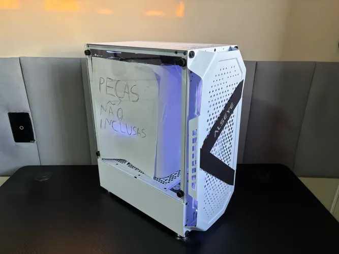Gabinete gamer + 3 fans