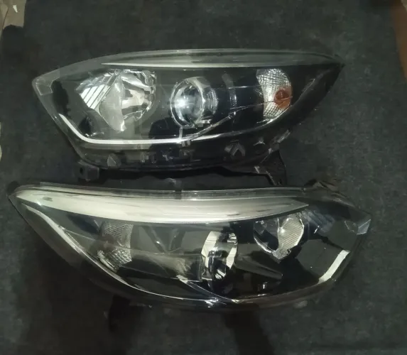 Farol Renault Captur 2017 A 2023