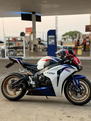 CBR 1000rr FIREBLADE HCR