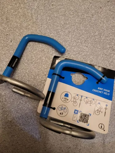 2 suportes NOVOS Decathlon para bicicletas<br>R$ 70