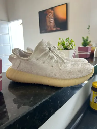 Tênis Adidas Yeezy 350