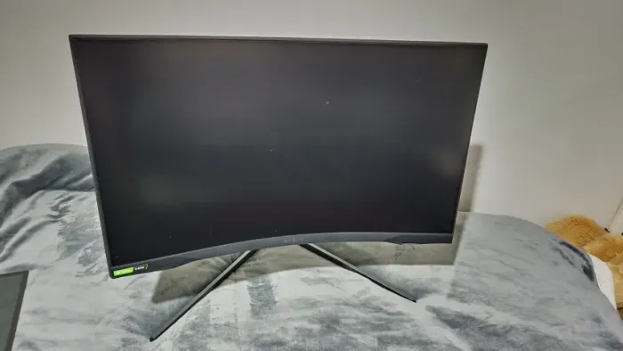 Monitor Gamer Samsung Odyssey G7 27" QUAD HD 240HZ