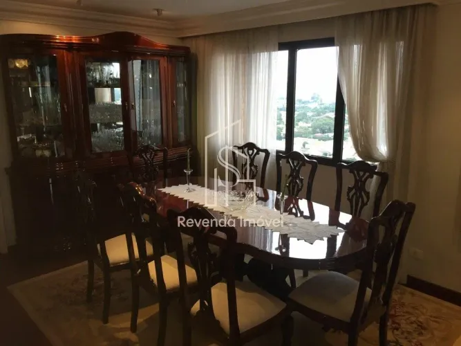 Imperdível apartamento à venda em São Paulo-SP, na Vila Uberabinha: 4 quartos, 4 suítes, 2