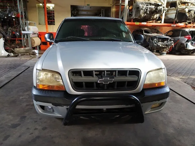 Peças usadas Chevrolet Blazer 2001 2.4 8v gasolina 128cv câmbio manual 