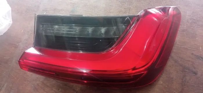 Lanterna BMW 320 330i 2019 2020 2021
