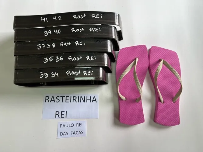 Facas de chinelo modelo rasteirinha Rei ?