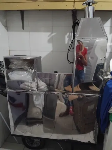 Carrinho de Lanches em Aço Inox - Ideal para seu Negócio!