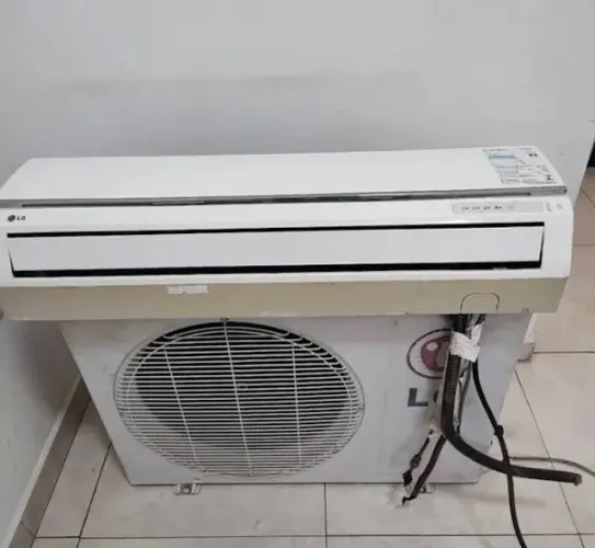 AR CONDICIONADO CONVENCIONAL LG 12.000 BTU