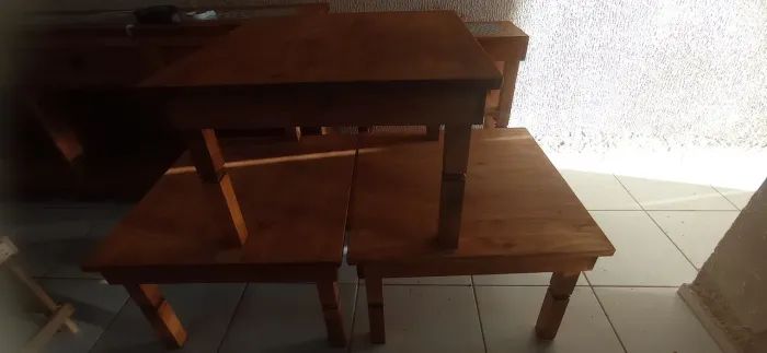 Mesa de Centro em Madeira de pinus