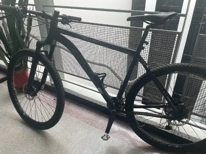 Bike Absolute Conjunto Shimano Alívio Suspensão a Ar e Freio Hidráulico