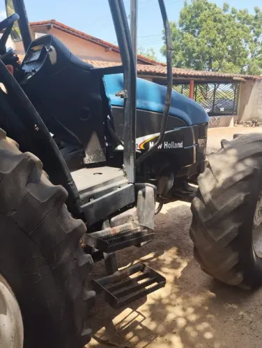 Trator New Holland