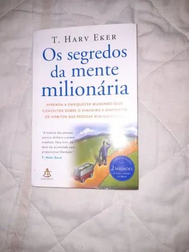 Livro "Os segredos da mente milionária"