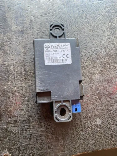 Módulo Conversor Voltagem USB Volkswagen Golf Original 
