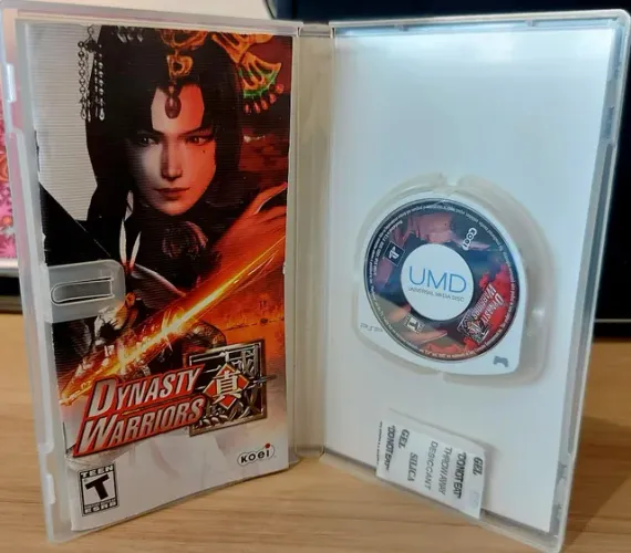 Dynasty warriors psp ótimo estado