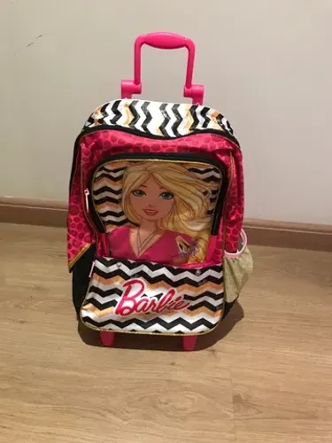 Mochila rodinha Barbie