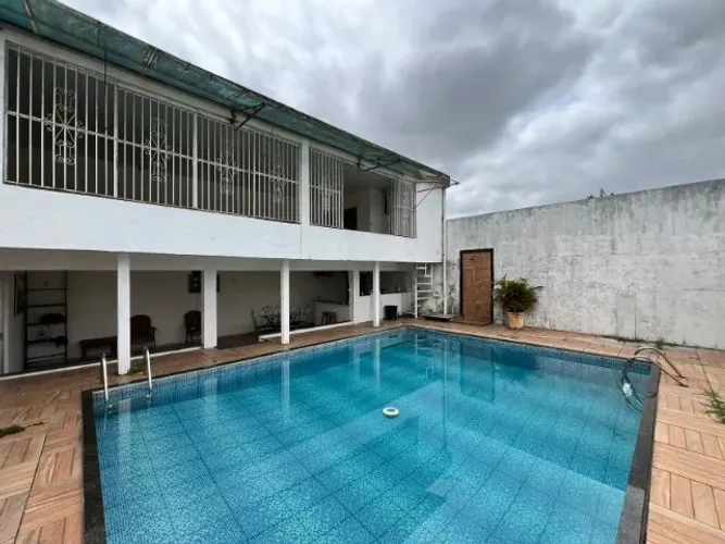 Casa, 3/4, 3vgs, 418m² na Marambaia.