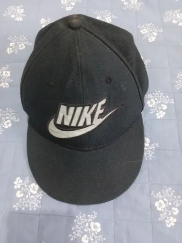 Boné Nike aba reta original usado.