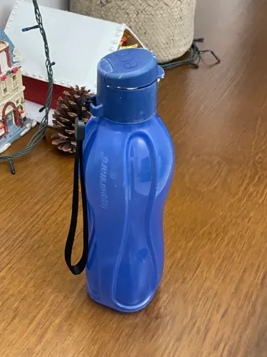 Garrafa Tupperware azul