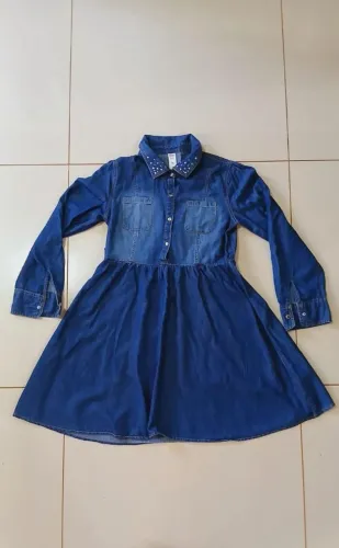 Vestido Jeans Infantil com detalhes de strass no Colarinho (importado)