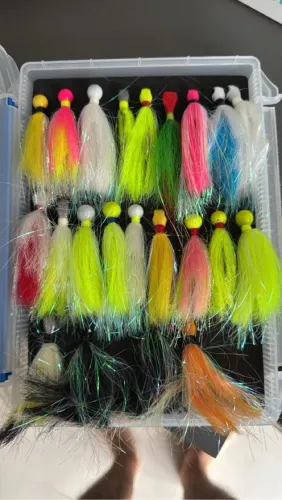 Kit de Jigs Pesca + Estojo 
