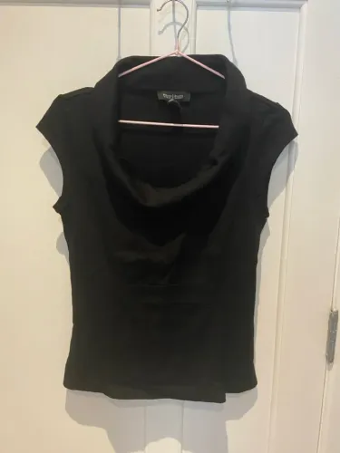 Blusa preta com gola P