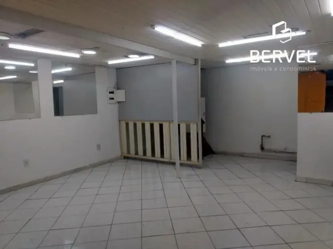 Excelente Sala Comercial - 38 m² com Mezanino | Centro de Niterói