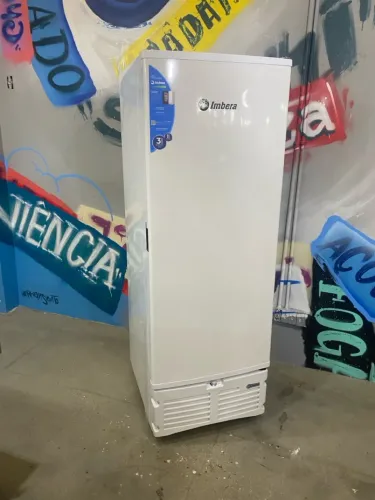 Geladeira/Freezer Vertical Imbera - Ideal para Negócios